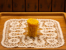 Load image into Gallery viewer, Flower Motif Pure Beeswax Candles