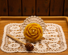 Load image into Gallery viewer, Rose Shaped Pure Beeswax Candles
